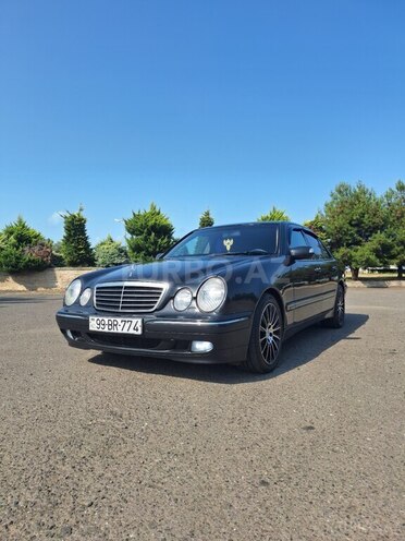 Mercedes E 220 d 2000, 679,238 km - 2.2 л - Astara