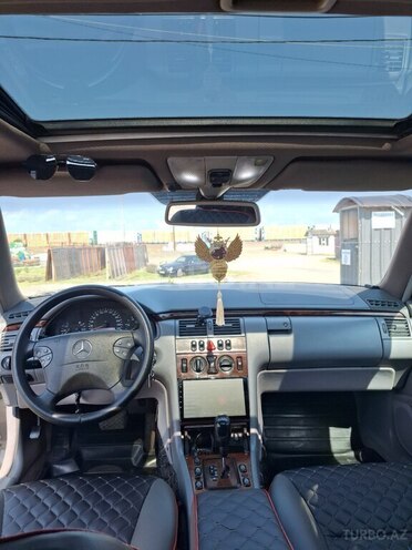 Mercedes E 220 d 2000, 679,238 km - 2.2 л - Astara