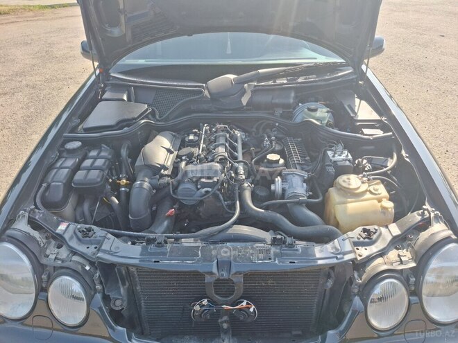 Mercedes E 220 d 2000, 679,238 km - 2.2 л - Astara