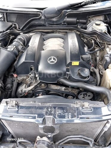 Mercedes E 240 2000, 329,000 km - 2.6 l - Bakı