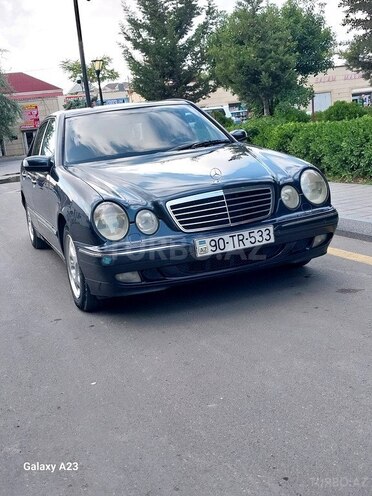 Mercedes E 240 2000, 329,000 km - 2.6 l - Bakı
