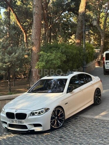 BMW 528 2014, 174,000 km - 2.0 л - Bakı