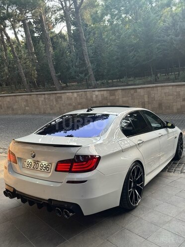 BMW 528 2014, 174,000 km - 2.0 л - Bakı