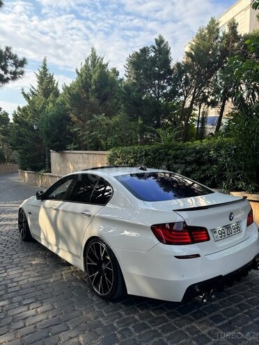 BMW 528 2014, 174,000 km - 2.0 л - Bakı