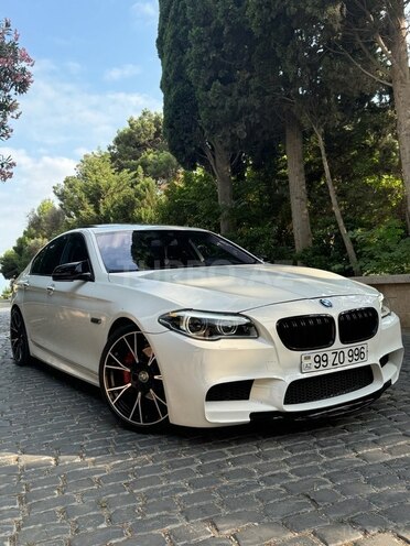 BMW 528 2014, 174,000 km - 2.0 л - Bakı