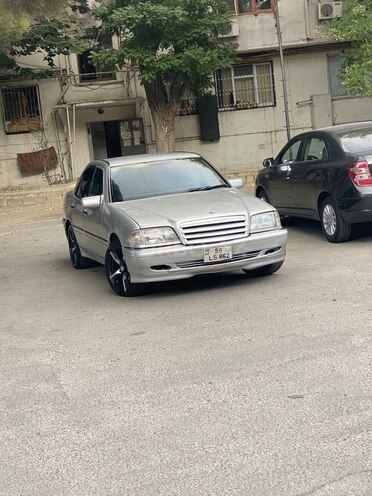 Mercedes C 220 1996, 220,000 km - 2.2 л - Bakı