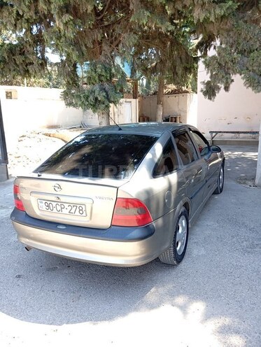 Opel Vectra 1996, 420,000 km - 2.0 l - Sumqayıt