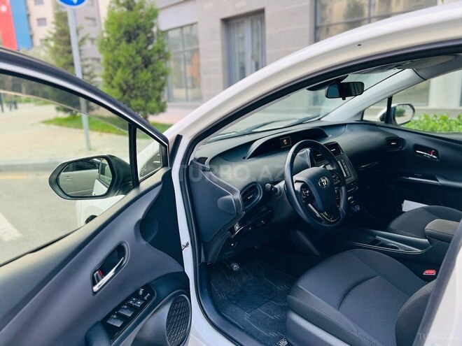 Toyota Prius 2020, 130,000 km - 1.8 l - Bakı