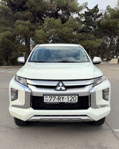 Mitsubishi L200 2020, 158,000 km - 2.4 l - Bakı