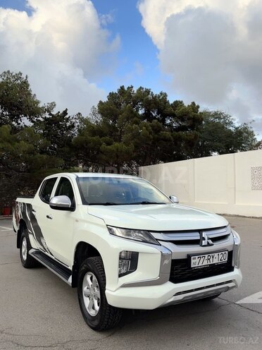 Mitsubishi L200 2020, 158,000 km - 2.4 l - Bakı