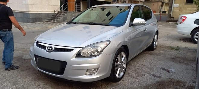 Hyundai i30 2011, 85,000 km - 1.6 l - Bakı