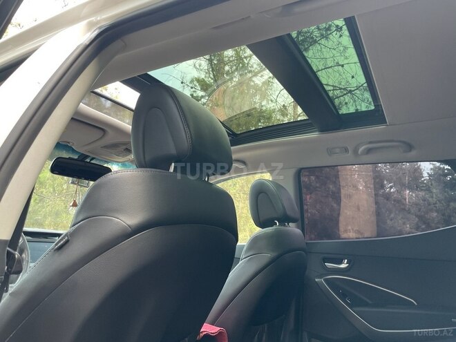 Hyundai Santa Fe 2013, 121,000 km - 2.0 l - Ucar