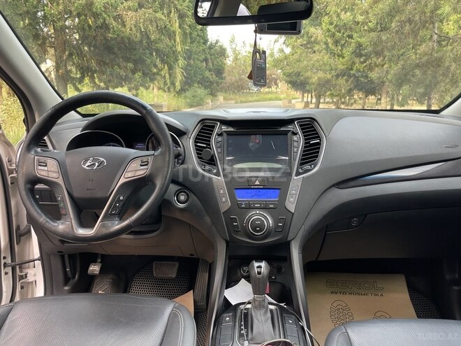 Hyundai Santa Fe 2013, 121,000 km - 2.0 l - Ucar