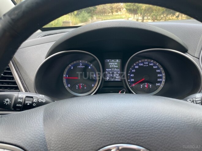 Hyundai Santa Fe 2013, 121,000 km - 2.0 l - Ucar