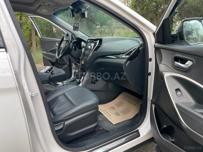 Hyundai Santa Fe 2013, 121,000 km - 2.0 l - Ucar