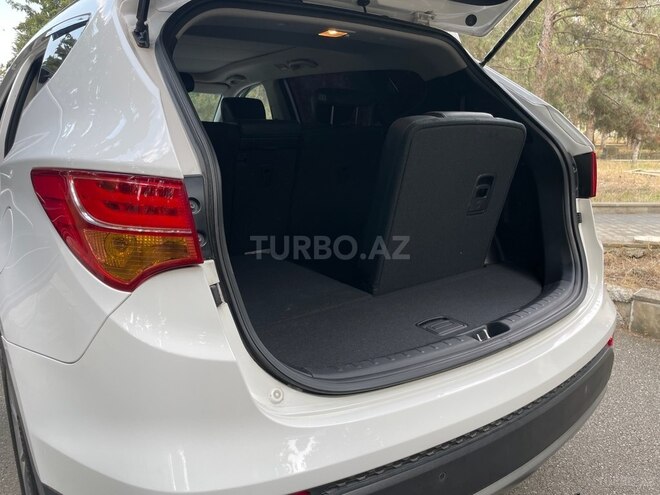 Hyundai Santa Fe 2013, 121,000 km - 2.0 l - Ucar