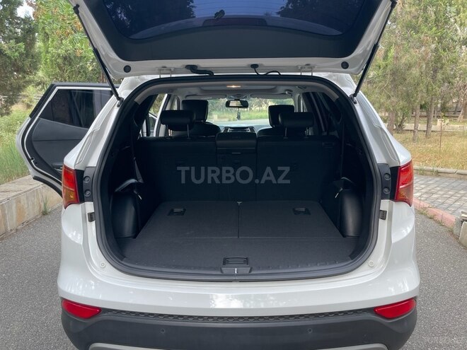 Hyundai Santa Fe 2013, 121,000 km - 2.0 l - Ucar