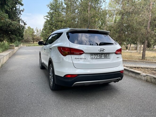 Hyundai Santa Fe 2013, 121,000 km - 2.0 l - Ucar