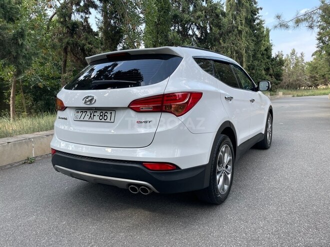 Hyundai Santa Fe 2013, 121,000 km - 2.0 l - Ucar