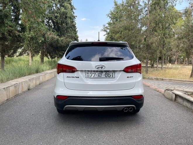 Hyundai Santa Fe 2013, 121,000 km - 2.0 l - Ucar