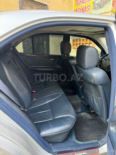 Mercedes E 240 1998, 462,000 km - 2.4 l - Bakı