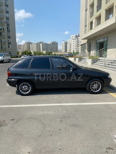 Opel Astra 1992, 290,821 km - 1.8 л - Bakı