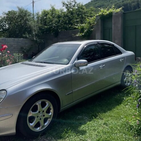 Mercedes E 220 d 2005, 345,852 km - 2.2 л - Qəbələ