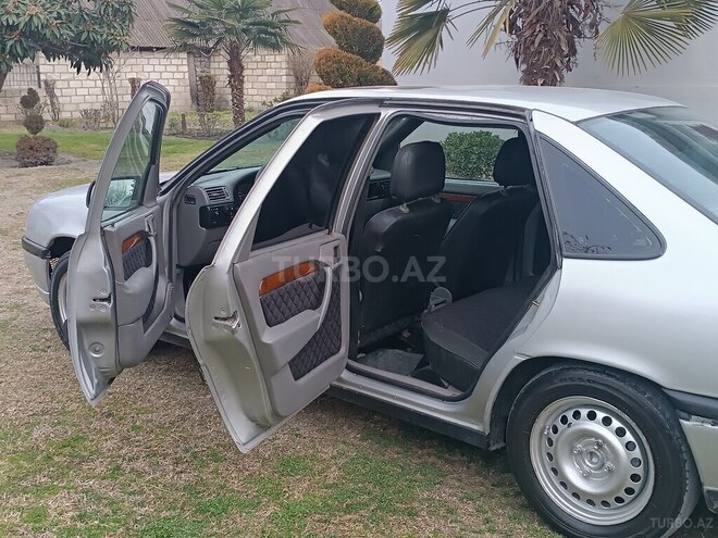 Opel Vectra 1993, 333,333 km - 2.0 л - Zaqatala