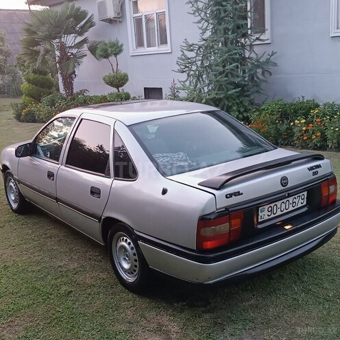 Opel Vectra 1993, 333,333 km - 2.0 л - Zaqatala