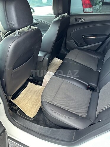 Opel Astra 2011, 210,000 km - 1.5 l - Bakı