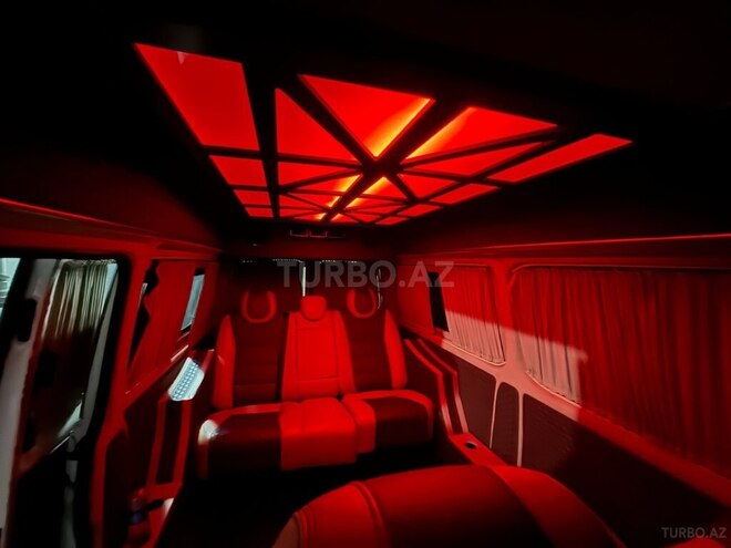 Volkswagen Transporter 2010, 435,000 km - 2.0 л - Bakı