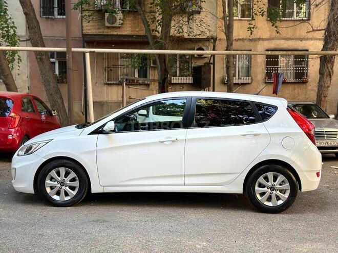 Hyundai Accent 2015, 148,000 km - 1.6 л - Bakı