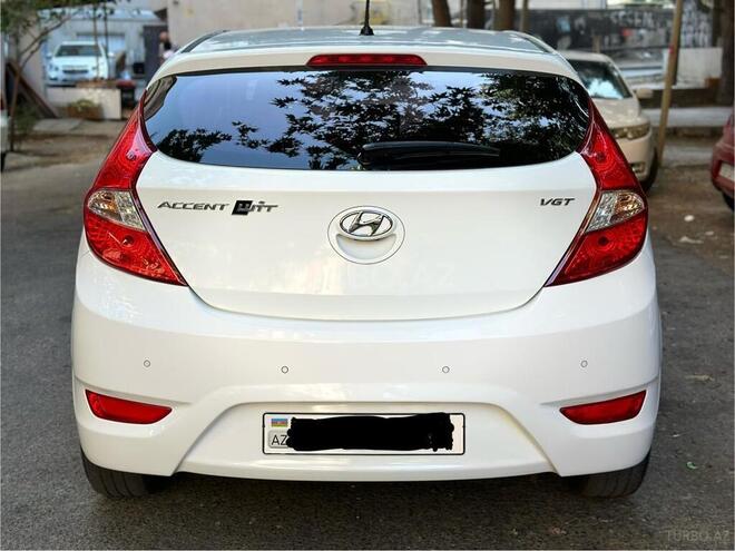 Hyundai Accent 2015, 148,000 km - 1.6 л - Bakı