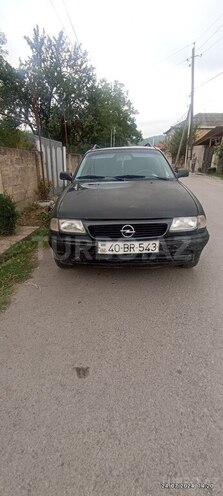 Opel Astra 1995, 250,000 km - 1.6 л - Quba