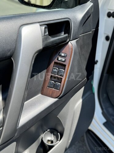 Toyota Land Cruiser Prado 2010, 287,000 km - 2.7 л - Bakı