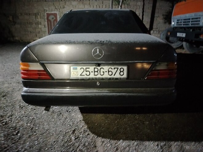 Mercedes E 200 1993, 400,000 km - 2.0 l - Bakı