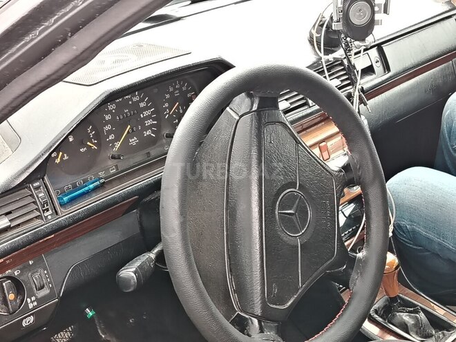 Mercedes E 200 1993, 400,000 km - 2.0 l - Bakı
