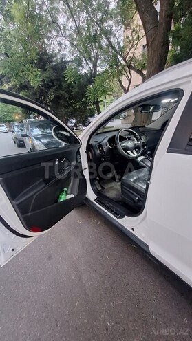 Kia Sportage 2010, 124,000 km - 2.0 l - Bakı