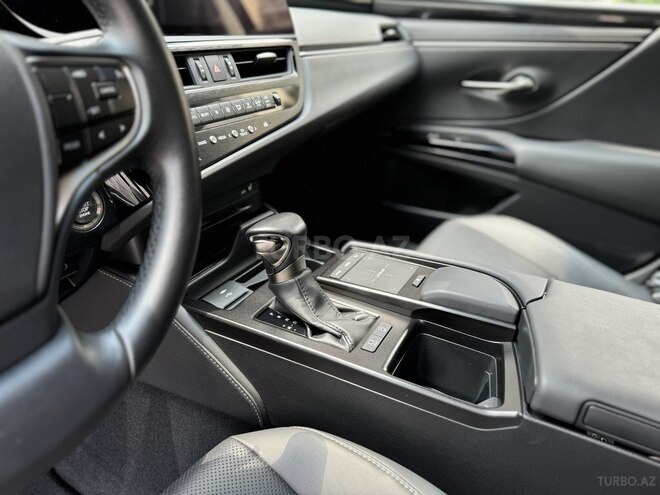 Lexus ES 200 2022, 10,000 km - 2.5 l - Bakı