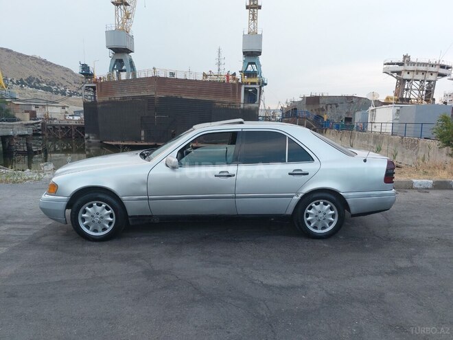 Mercedes C 250 d 1995, 560,000 km - 2.5 l - Bakı