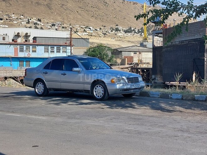 Mercedes C 250 d 1995, 560,000 km - 2.5 l - Bakı