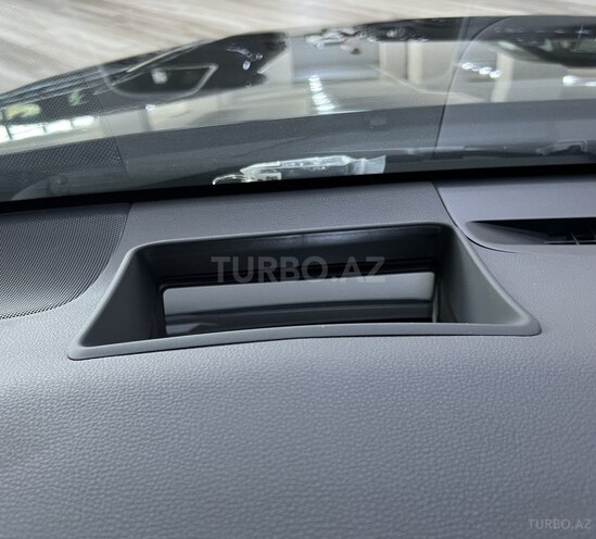 Toyota Camry-17