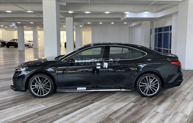 Toyota Camry-5