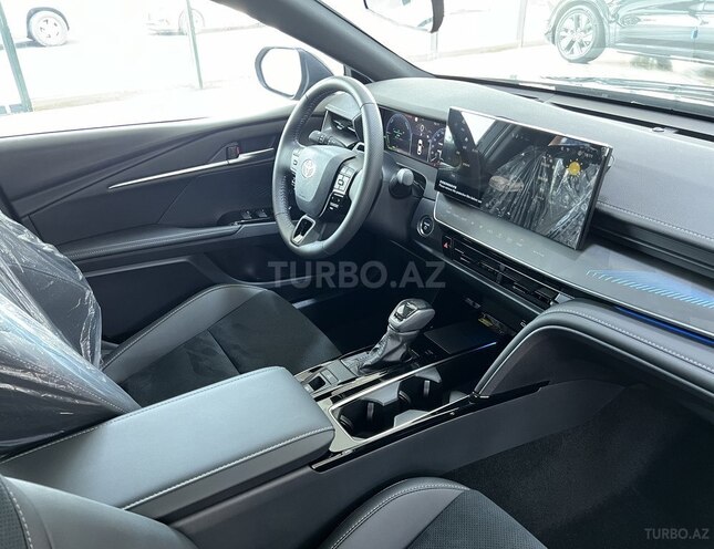 Toyota Camry-11