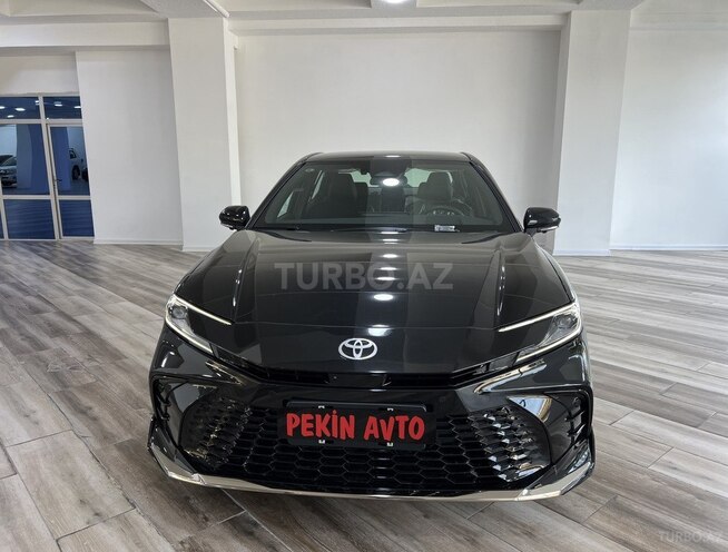 Toyota Camry-3