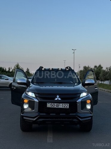Mitsubishi L200 2021, 120,000 km - 2.4 l - Sumqayıt