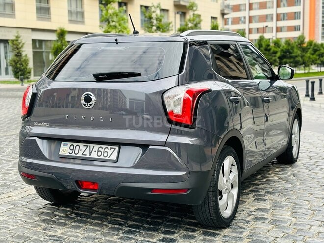 Ssang Yong  2015, 935,655 km - 1.6 л - Bakı