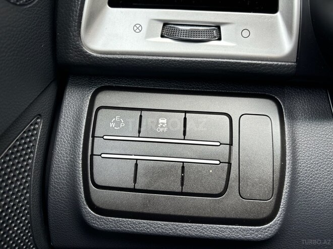 Ssang Yong  2015, 935,655 km - 1.6 л - Bakı