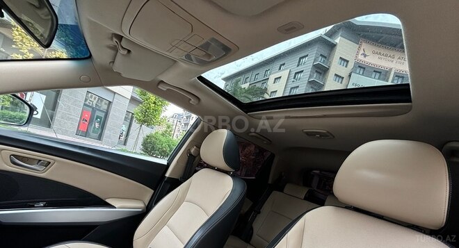 Ssang Yong  2015, 935,655 km - 1.6 л - Bakı