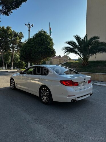 BMW 530-13